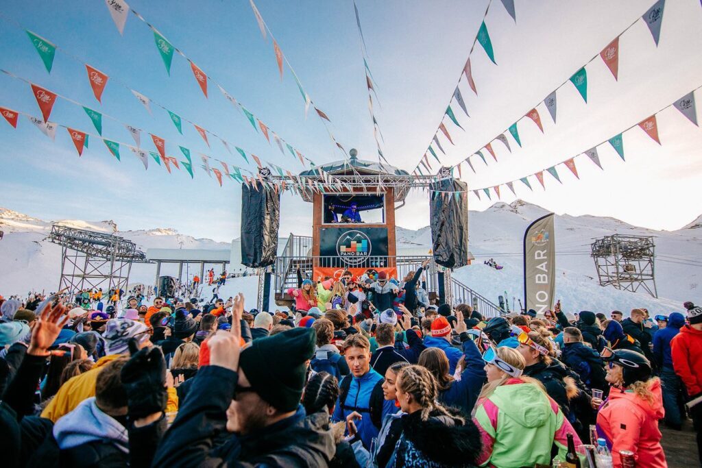 panobar-2alpes-rise-festival-2-1024x683 pano bar guide ski 2 alpes